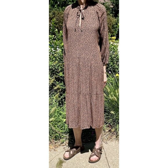Vici Dresses & Skirts - VICI Tiered Midi Dress Size Medium Tan/Black Leopard/Cheetah Print Tie‎ Front